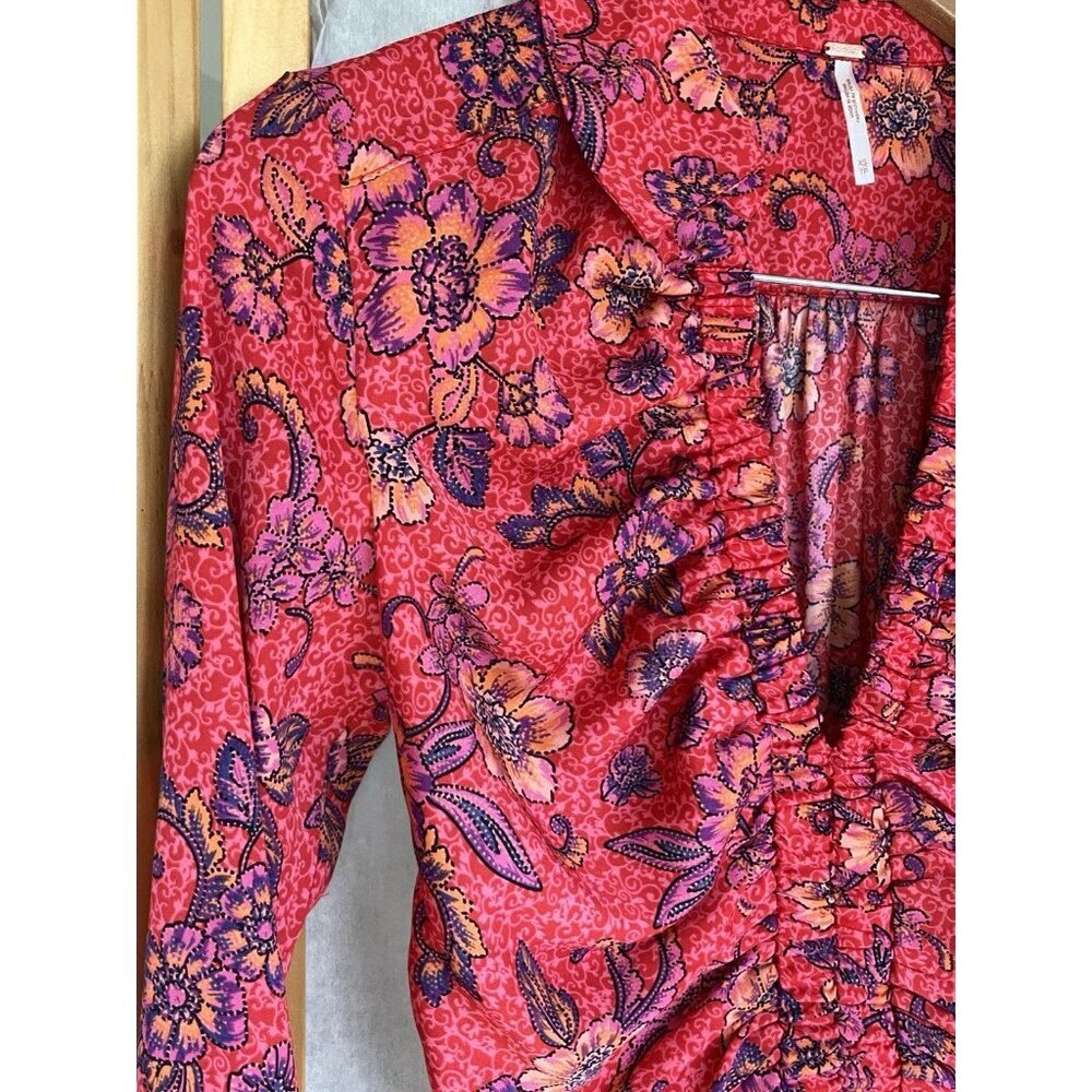 FREE PEOPLE I Got You Printed Floral Smocked Crop Top Red Long Sleeve XSmall - Picture 3 of 11